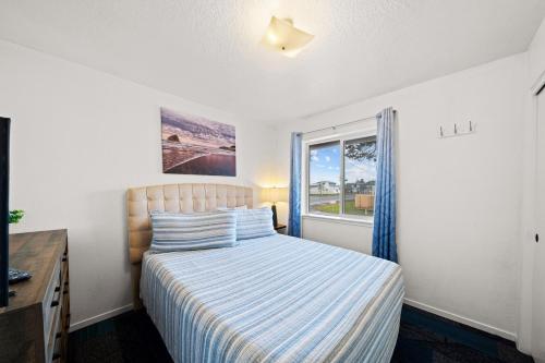 Surf & Sand Inn - image 2