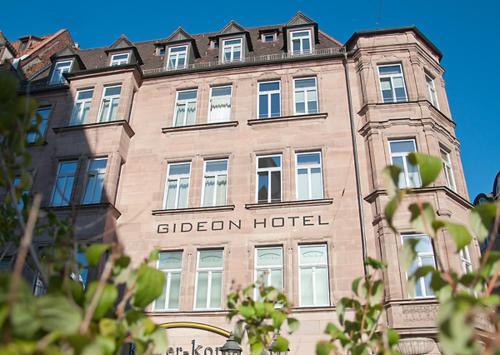 Gideon Hotel - image 2