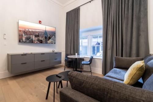 Thena Hotel - Ground Floor 1 Bedroom Suite in Philadelphia, USA