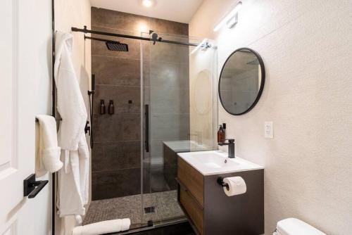 Thena Hotel - Large Studio in Philadelphia, USA