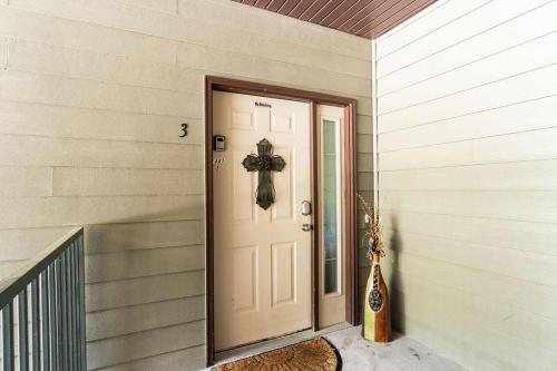 Paradise on the Fairway