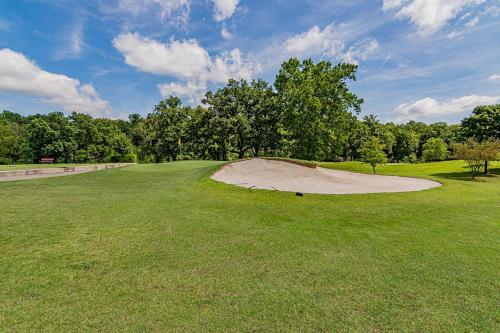 Paradise on the Fairway