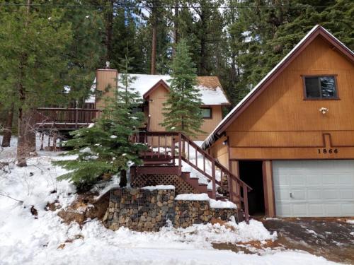 Cabin Close To Hiking Trails And Ski Resorts - South Lake Tahoe