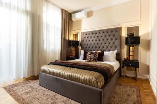 Qult - Invictus, Bucharest