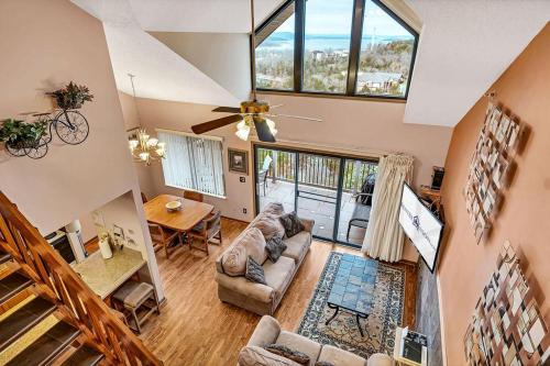 Scotch Pine with loft -- 1310, Branson