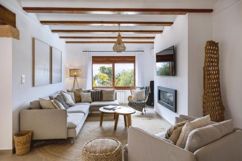 صالة مشتركة/ منطقة التلفزيون, Casa Cora in Montgo de Toscamar