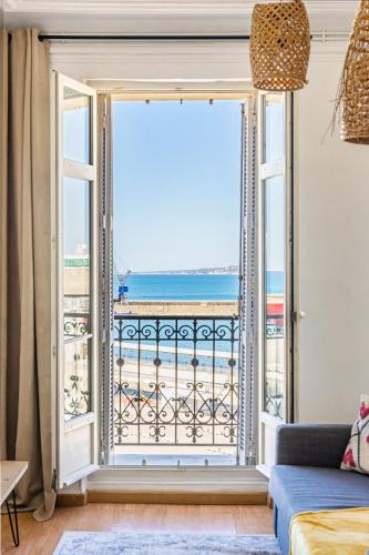 T2 vue mer au pied de La Major, Marseille (fotografie 10)