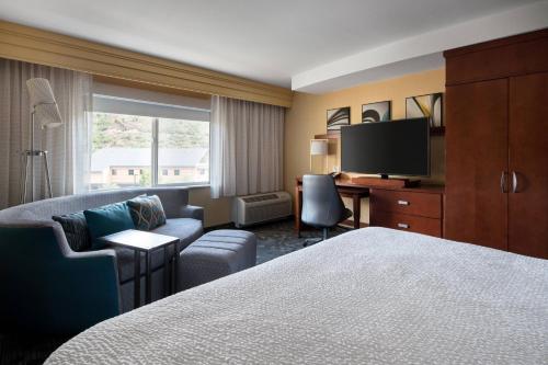 Courtyard by Marriott Glenwood Springs