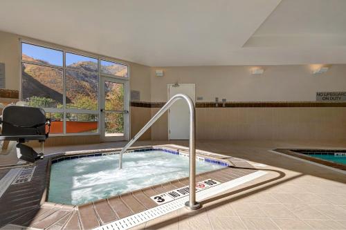 Courtyard by Marriott Glenwood Springs