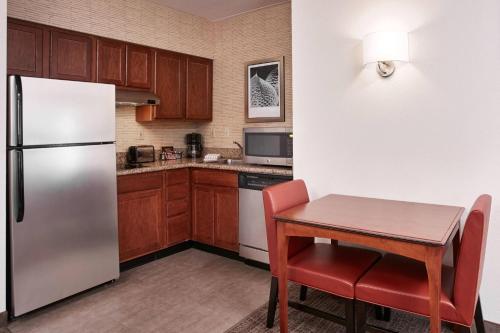 Residence Inn by Marriott Chicago Schaumburg/Woodfield Mall