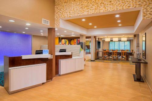 Fairfield Inn & Suites by Marriott Bridgewater Branchburg/Somerville - Hotel - Branchburg Park