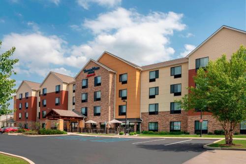 Photo - TownePlace Suites Fort Wayne North
