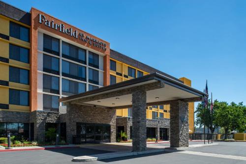 Fairfield Inn & Suites by Marriott Bakersfield Central