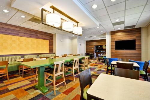 Fairfield Inn & Suites by Marriott Atlanta Vinings/Galleria