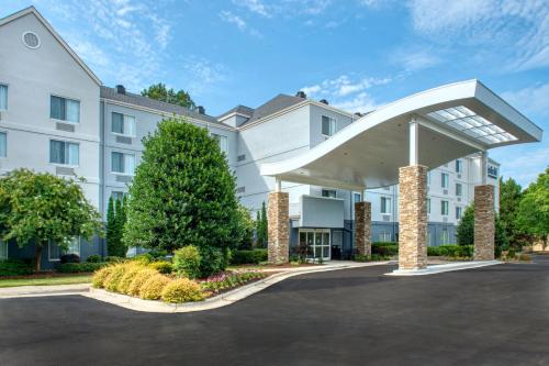 Fairfield Inn & Suites by Marriott Raleigh Crabtree Valley