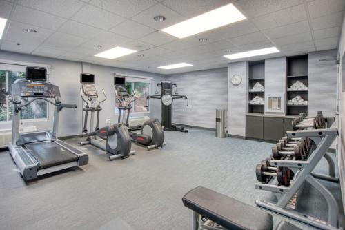Fairfield Inn & Suites Raleigh Crabtree Valley - image 2