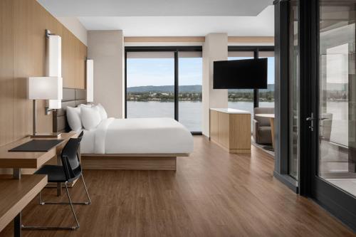 AC Hotel Vancouver Waterfront - main image