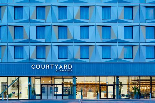 Courtyard by Marriott Luton Airport