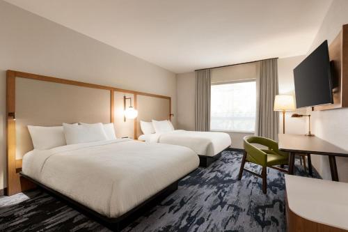 Fairfield by Marriott Inn & Suites Bonita Springs - image 9