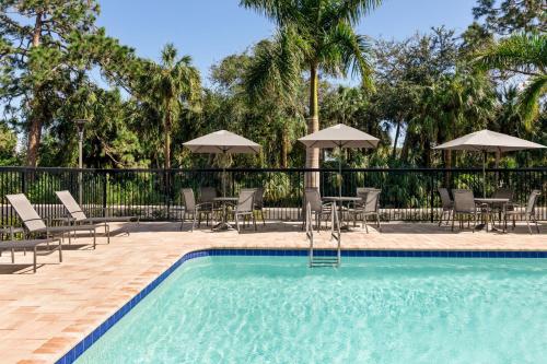 Fairfield by Marriott Inn & Suites Bonita Springs - image 14