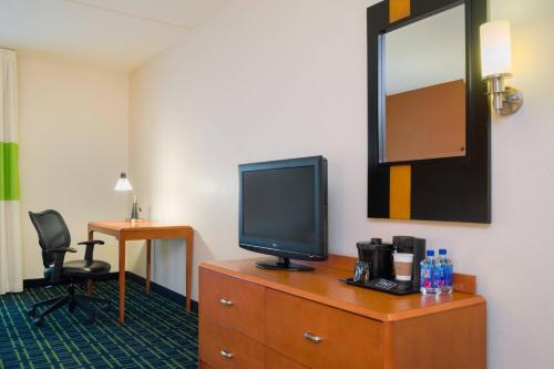 Fairfield Inn & Suites Lock Haven - image 7