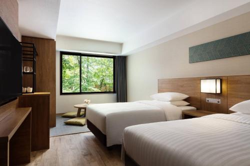 Premium Twin Room with Hot Spring