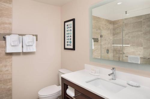 Residence Inn by Marriott Seattle South/Renton - image 6
