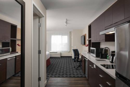 TownePlace Suites by Marriott Tampa South in West Tampa