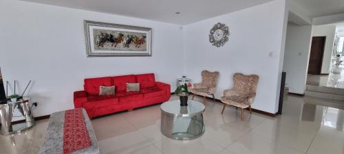 Hotel Imperio Real in Trujillo City Center