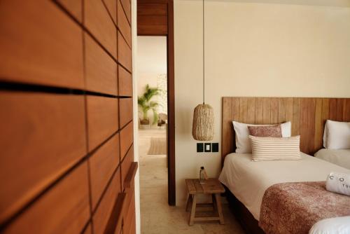 Deluxe Double Jungle Room Terrace  1 King Bed image 10