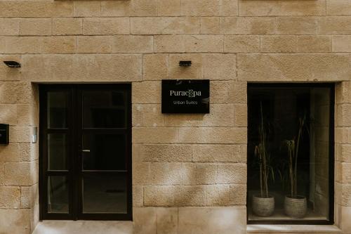 Entrada, Puracepa Urban - Suites in Haro