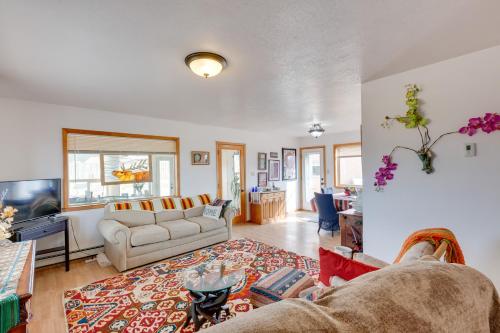 Ideally Located Taos Vacation Rental with Gas Grill