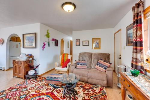 Ideally Located Taos Vacation Rental with Gas Grill