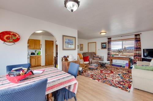 Ideally Located Taos Vacation Rental with Gas Grill