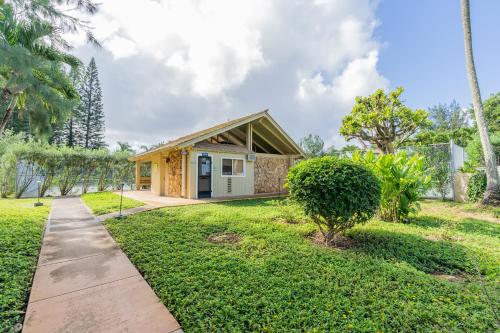 Rare 2 Bedroom Loft Townhouse On The North Shore