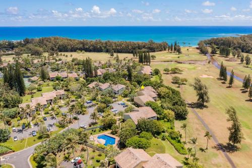 Rare 2 Bedroom Loft Townhouse On The North Shore