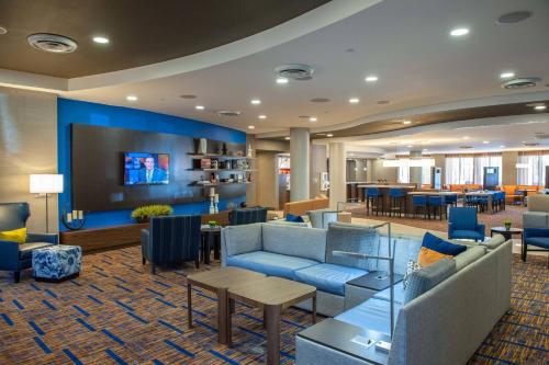 . Courtyard by Marriott Pensacola Downtown