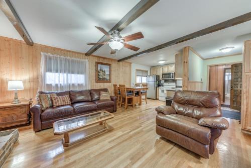 . Cloudcroft Cabin Vacation Rental 3 Mi to Skiing!