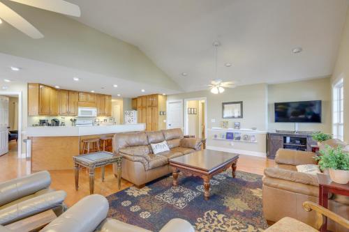 Pet-Friendly Milledgeville Home on Lake Sinclair! in Milledgeville, Vereinigte Staaten von Amerika