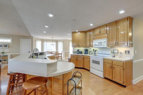 Pet-Friendly Milledgeville Home on Lake Sinclair! in Milledgeville, USA