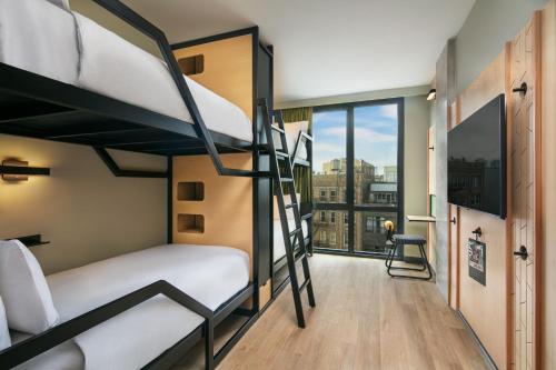 4 bunk beds