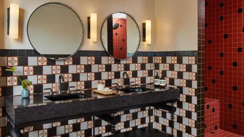 Downtown Los Angeles Proper - image 10