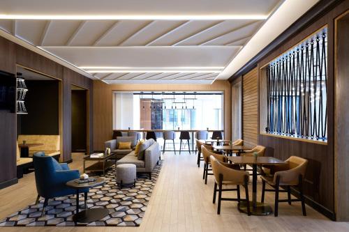 Club King Room image 1