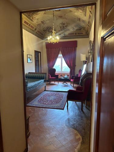 2 bedrooms, 3 beds