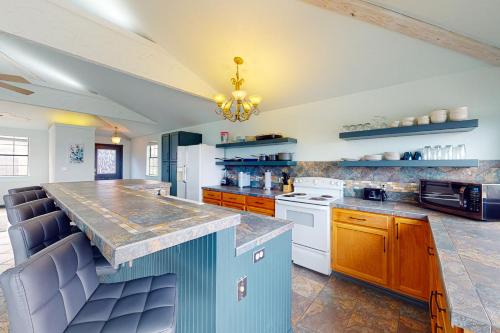 Blue Water Guest House in Canyon Lake, USA