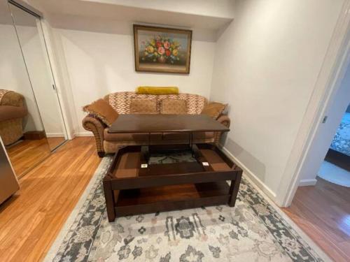 2 Bedroom Apartment with Parking near City College of SF