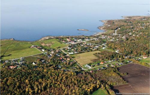 Cozy Home In Steninge With Wifi