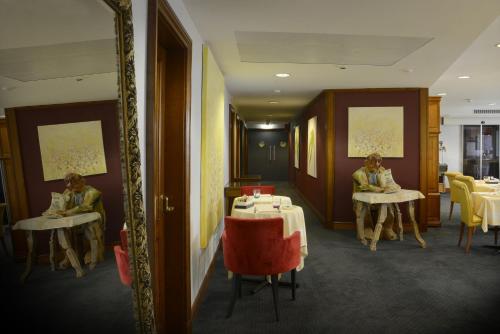 ザ ニュー ミディ ホテル