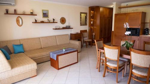 Apartment in Csopak - Balaton 37076, Csopak (zdjęcie 9)