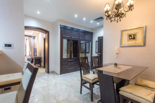 Pearl Apartments - image 14
